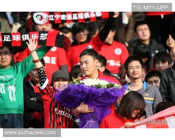 足球明星武磊的女友曝光 两人甜蜜合影引网友热议 足球明星武磊的女友曝光 两人甜蜜合影引网友热议